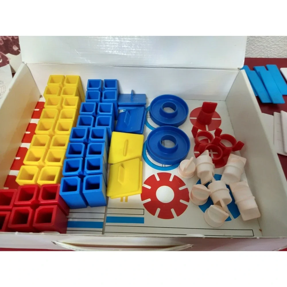 Amway Vintage Grow Wise 51 Piece Top Express Construction Set 1987 with Instruct